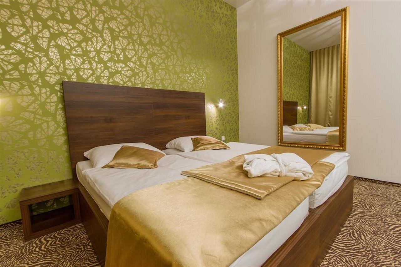 רימסקה טופליצה Hotel Rimski Dvor - Rimske Terme מראה חיצוני תמונה